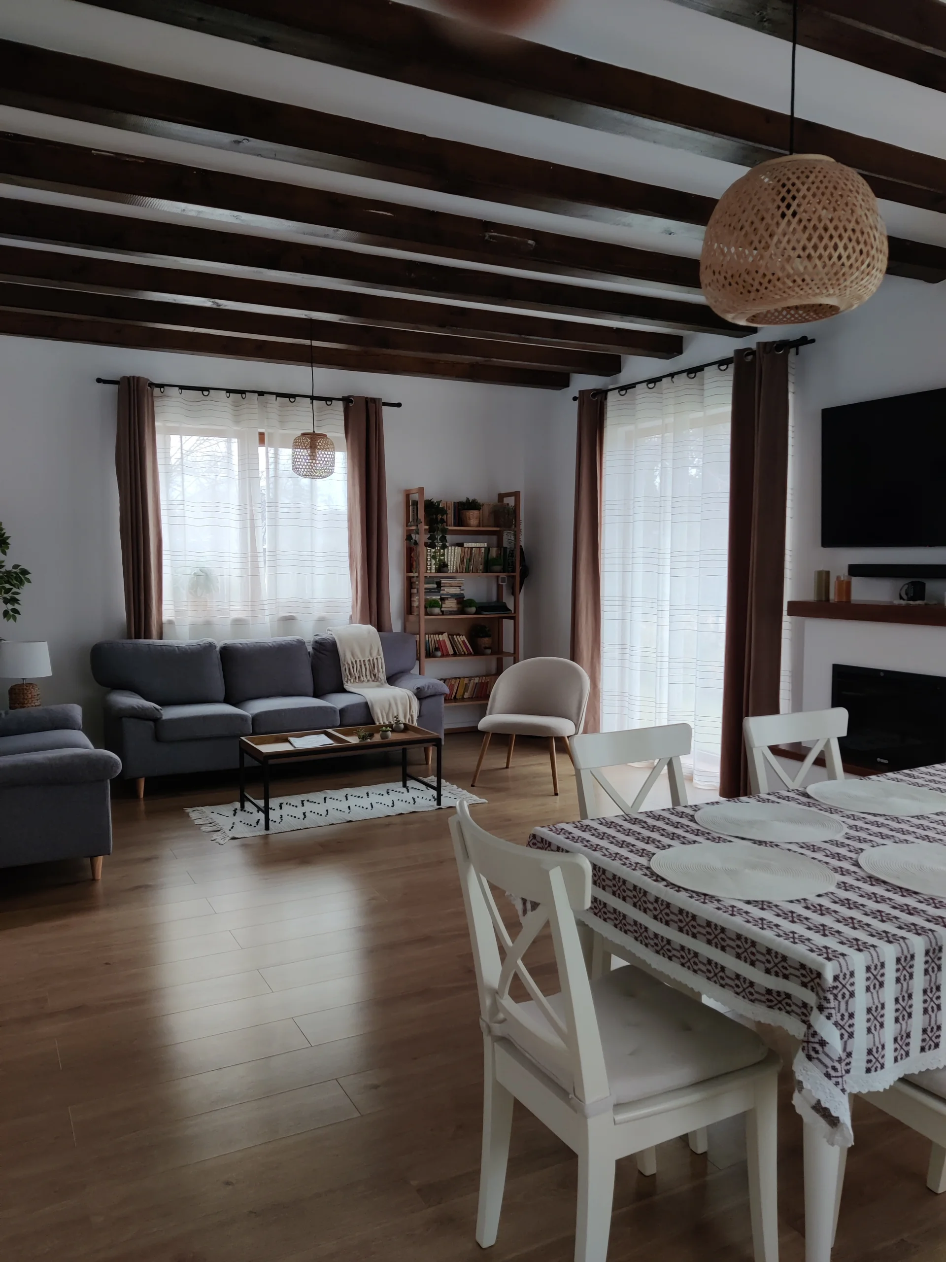 Ara Chalet