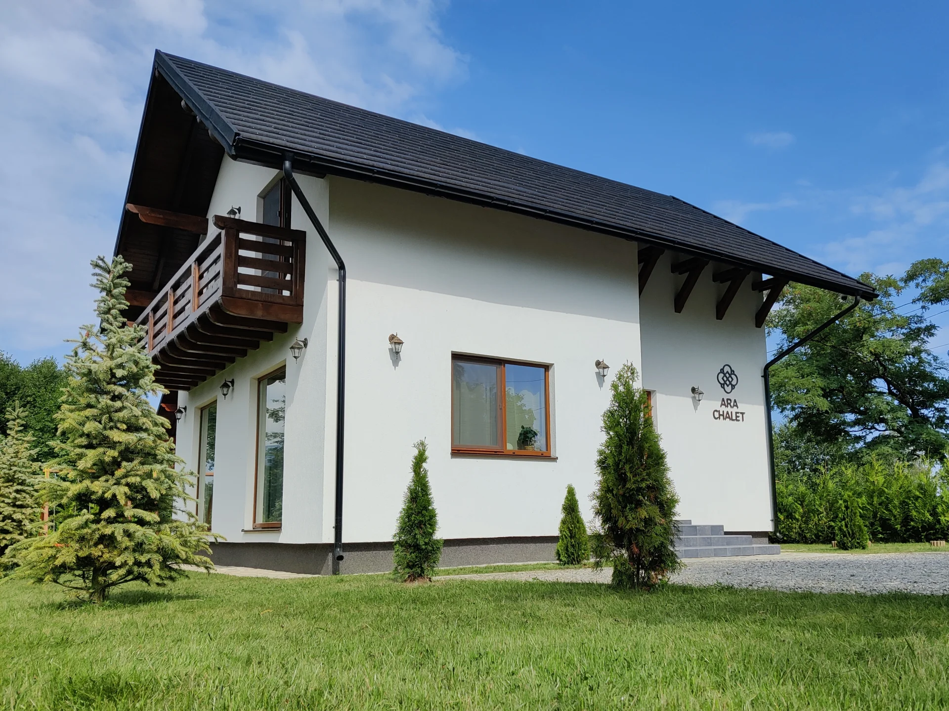 Ara Chalet